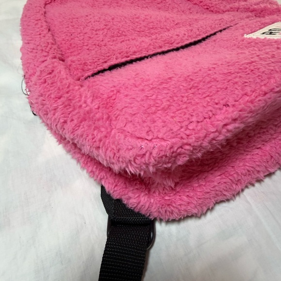 Roxy Fuzzy Pink Backpack - Picture 8 of 8